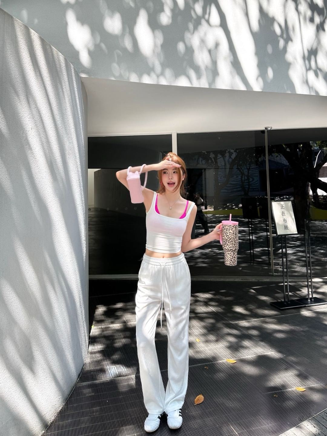 Loui* 25ss monogram accent drawstring pants