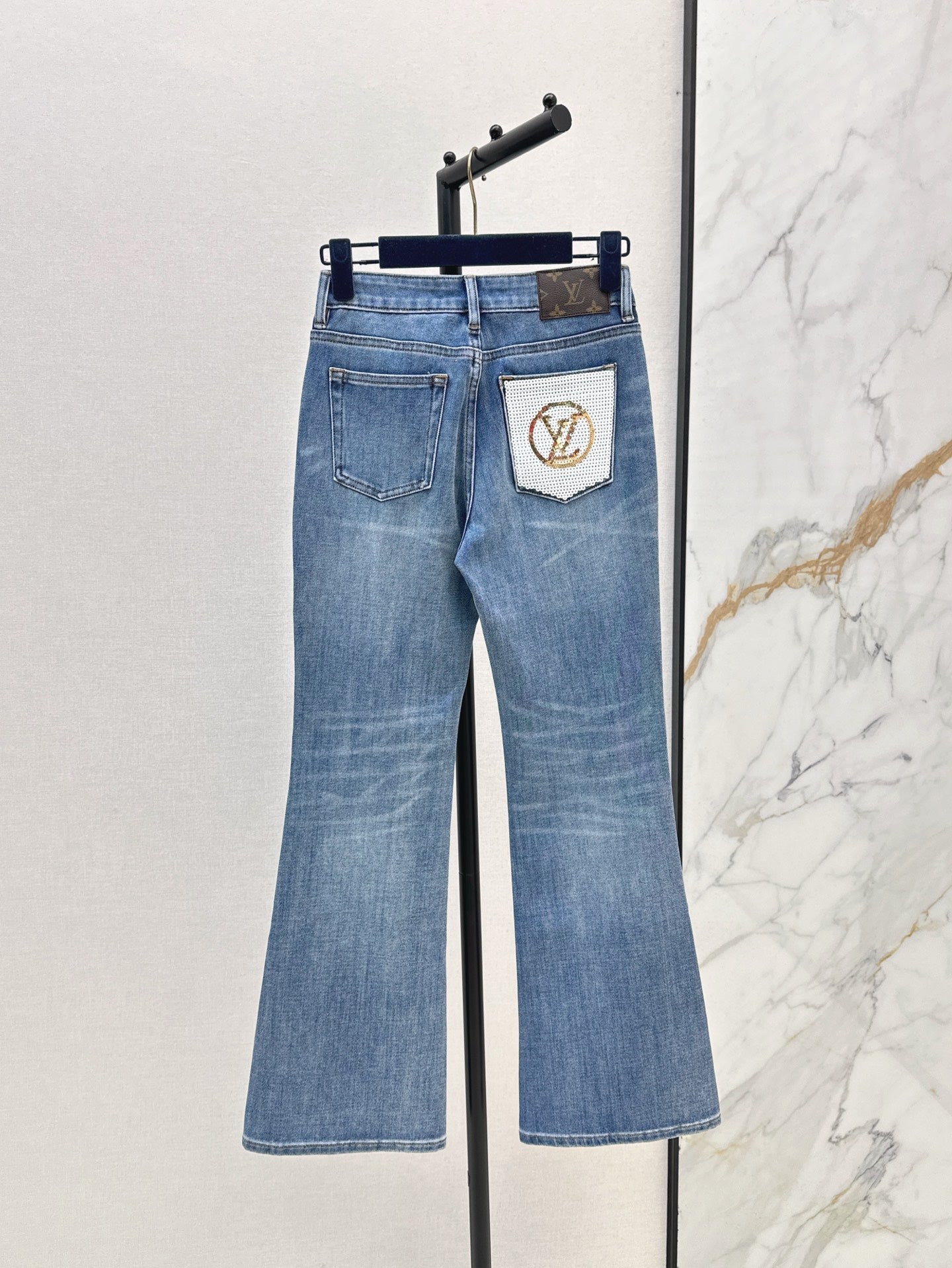 Loui* 25ss embroidered pocket jeans