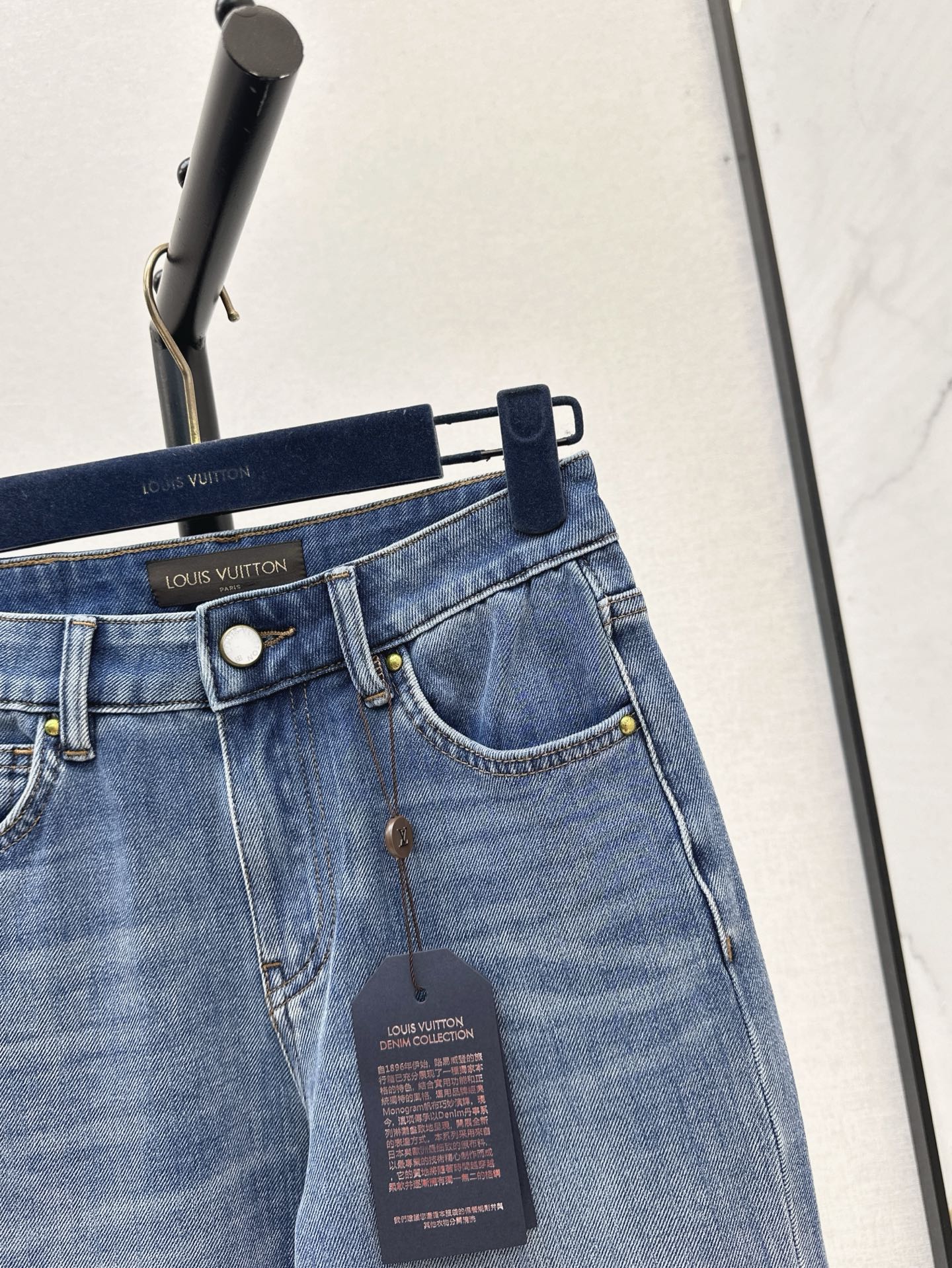 Loui* 25ss embroidered pocket jeans