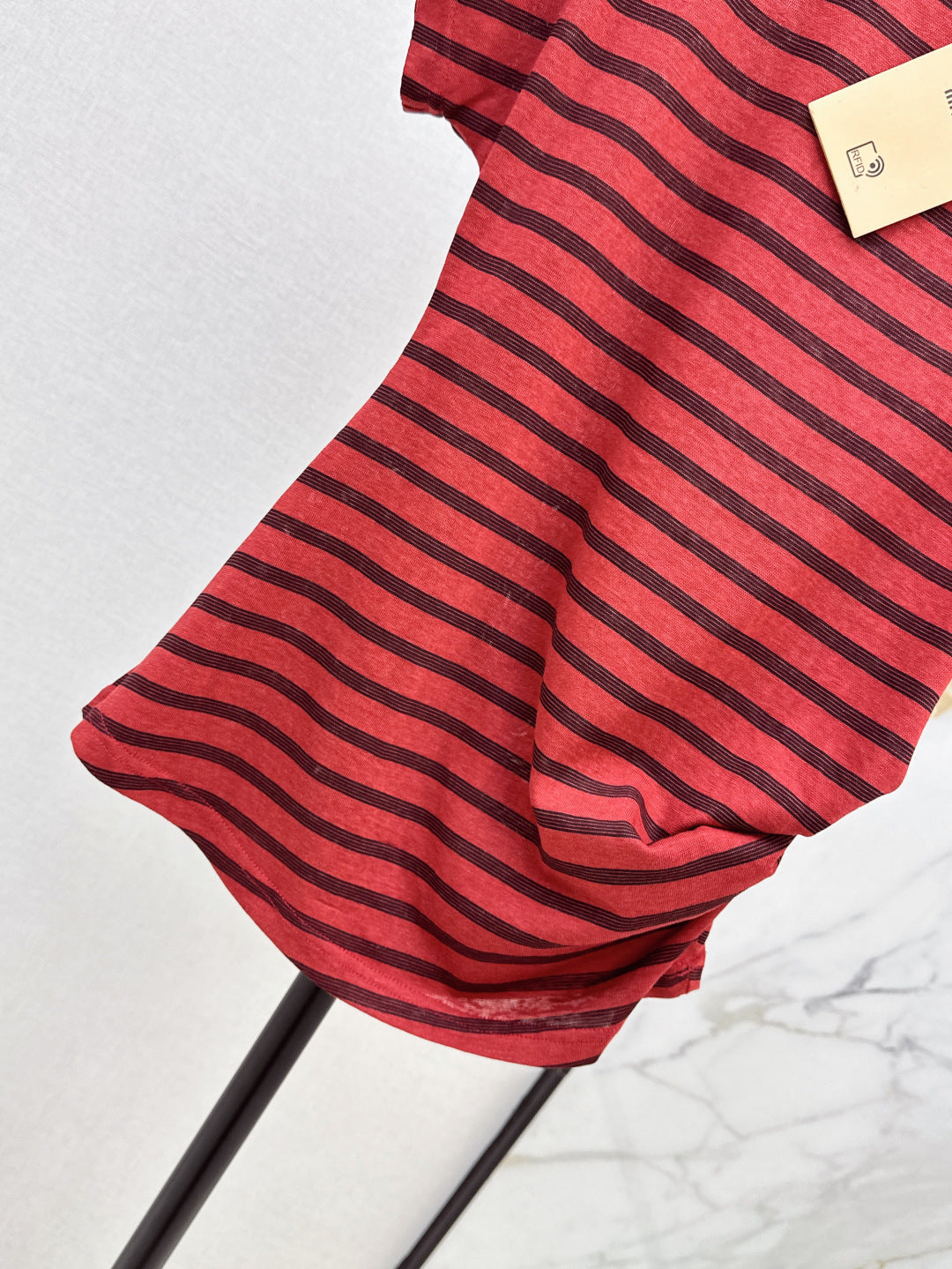 M*u 25ss boat neck top