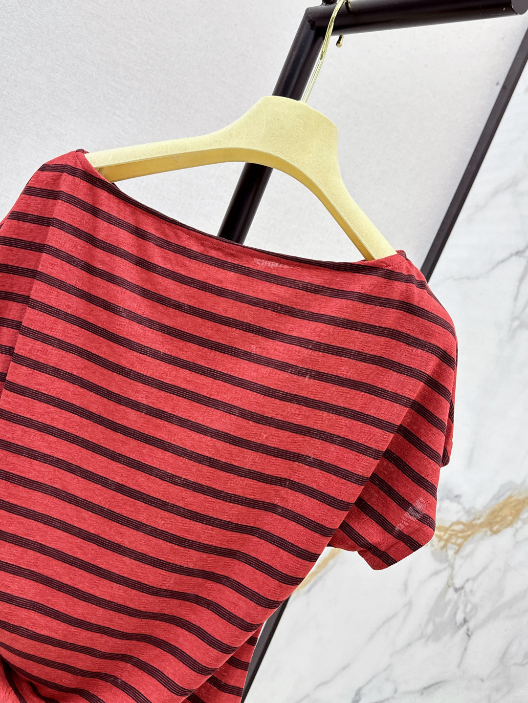 M*u 25ss boat neck top