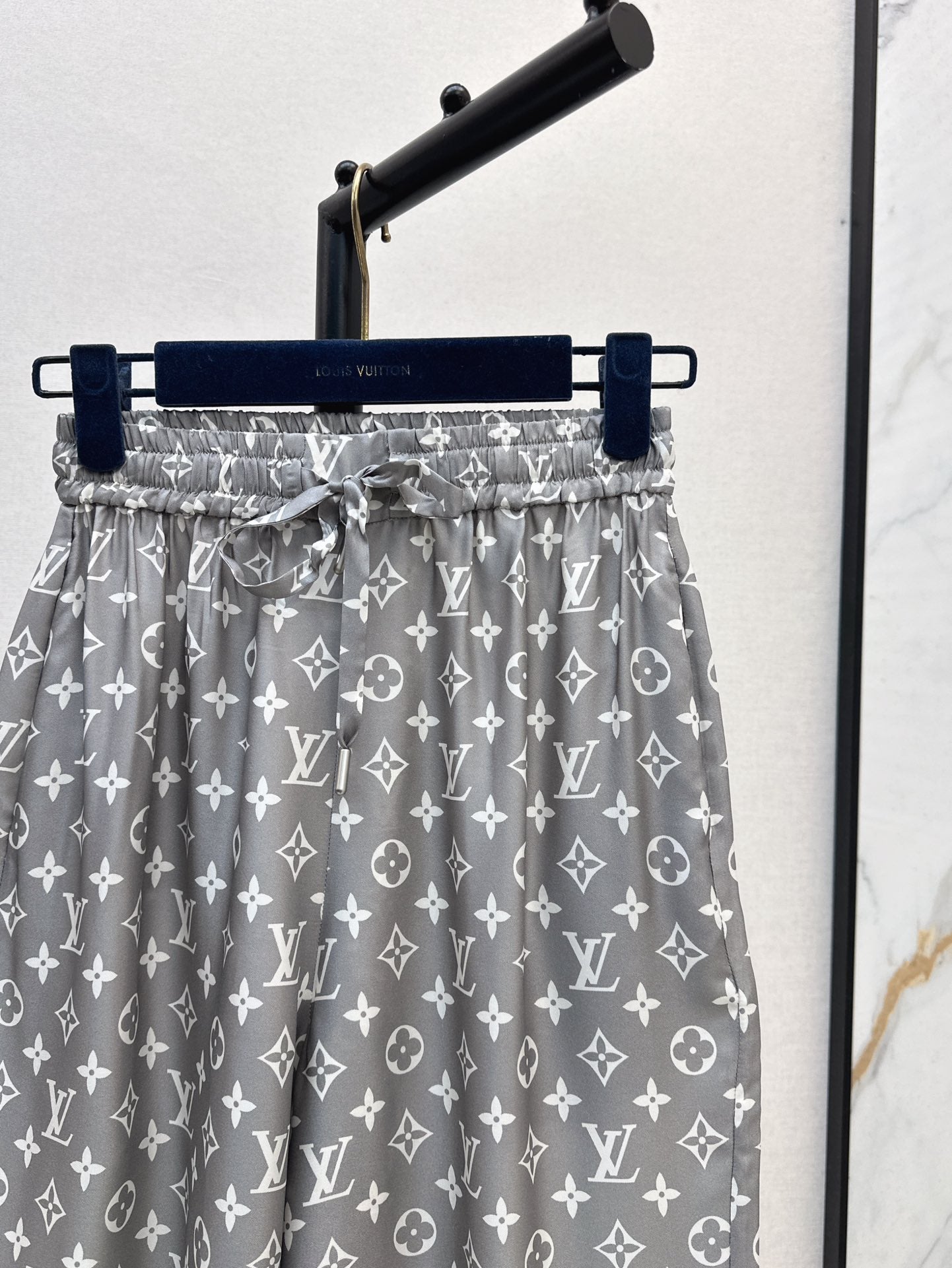 Loui* 25ss monogram silk pants