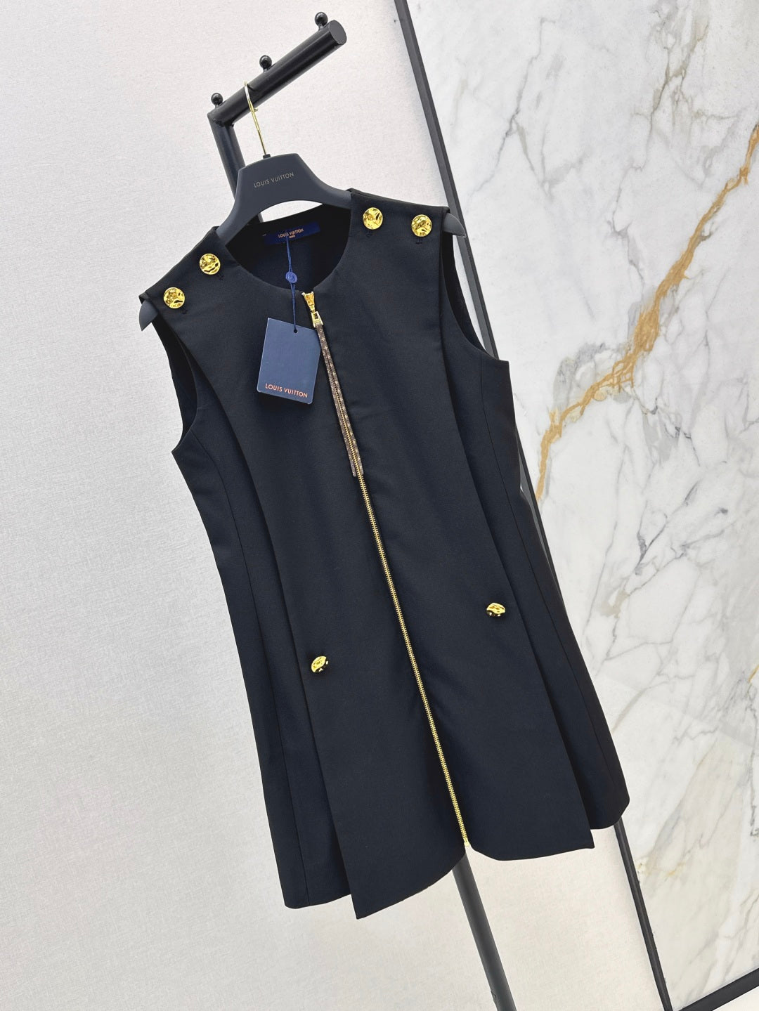 Loui* 25ss button detail dress