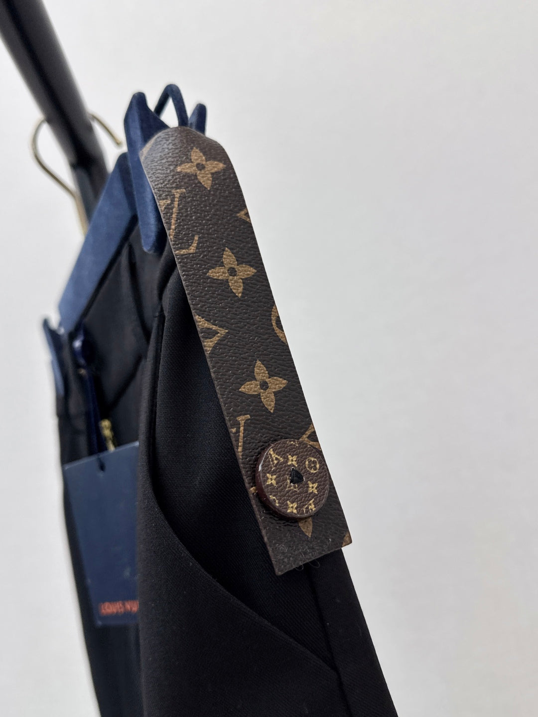 Loui* 25ss tailored bermuda shorts