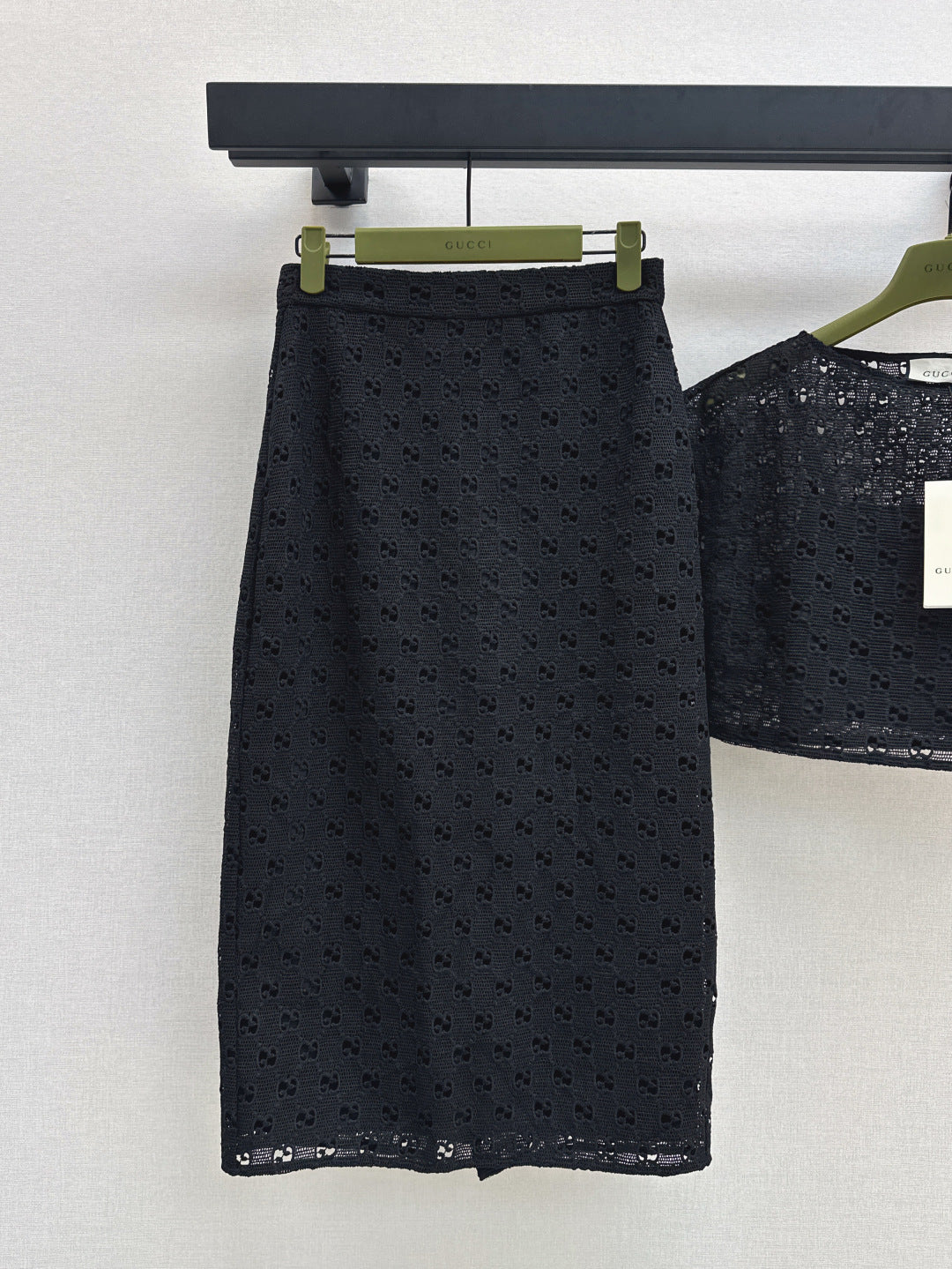 Gu* 25ss GG macrame top and skirt set