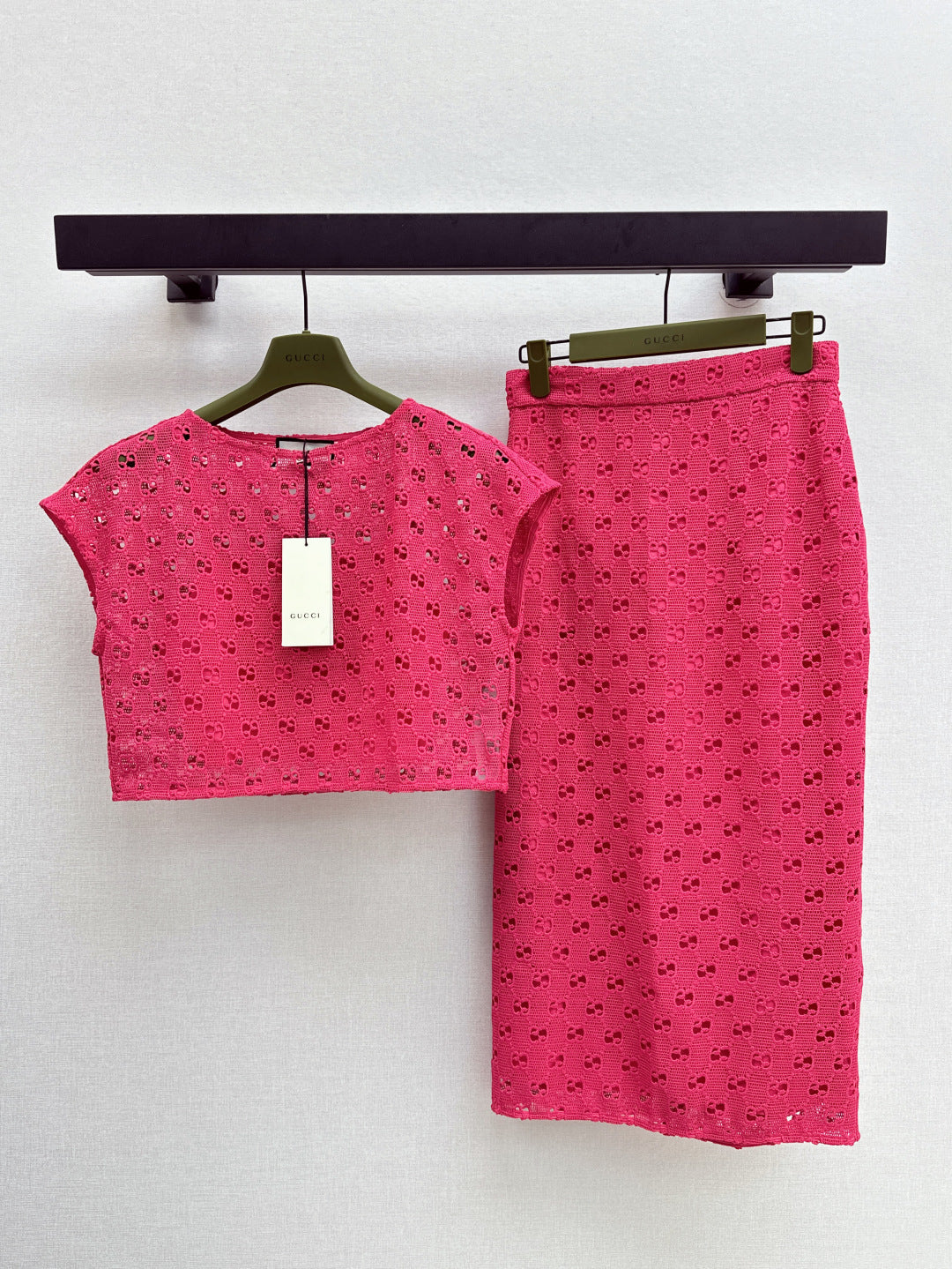 Gu* 25ss GG macrame top and skirt set