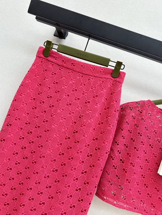 Gu* 25ss GG macrame top and skirt set