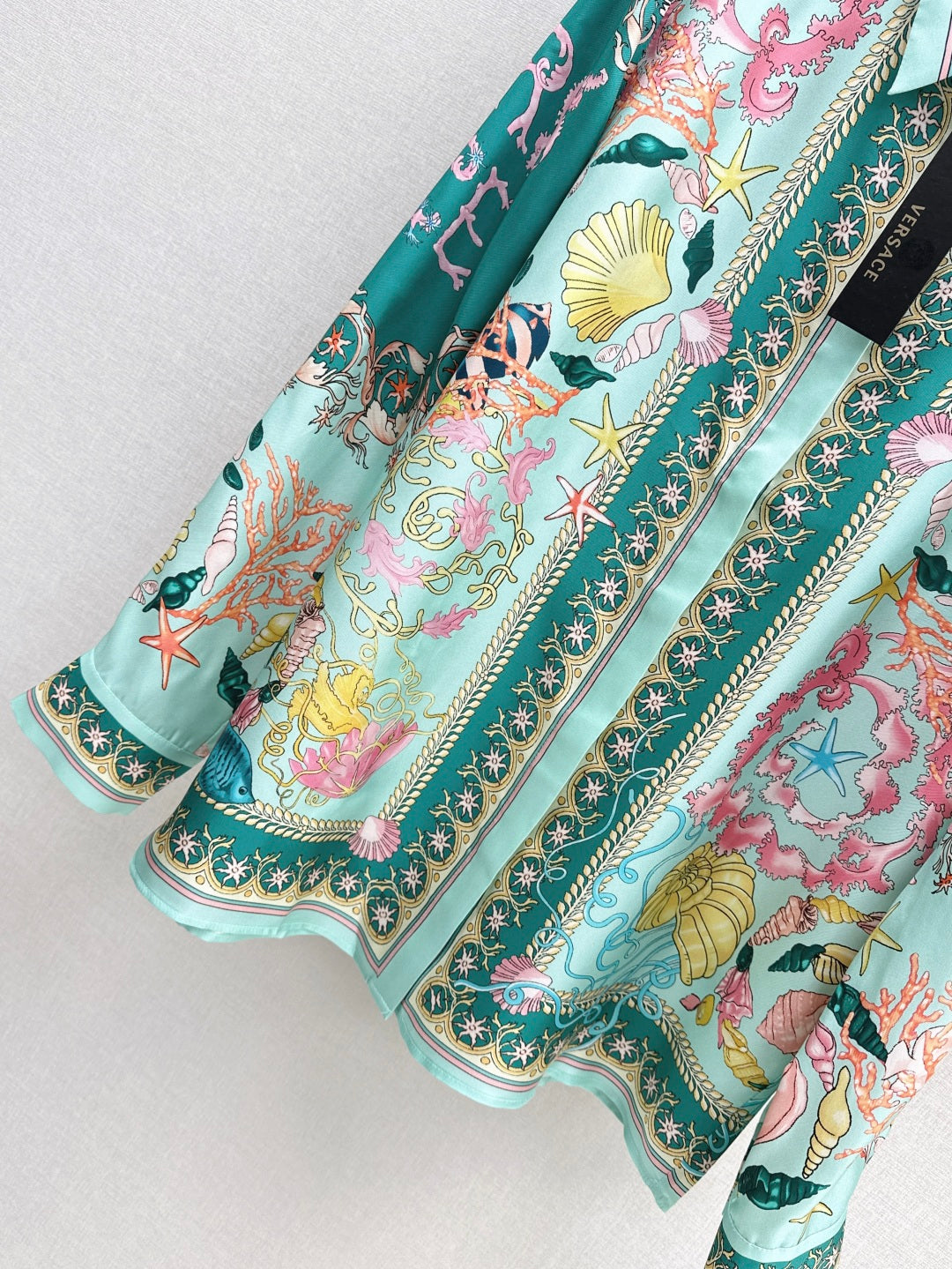 Versa* 25ss barocco silk shirt