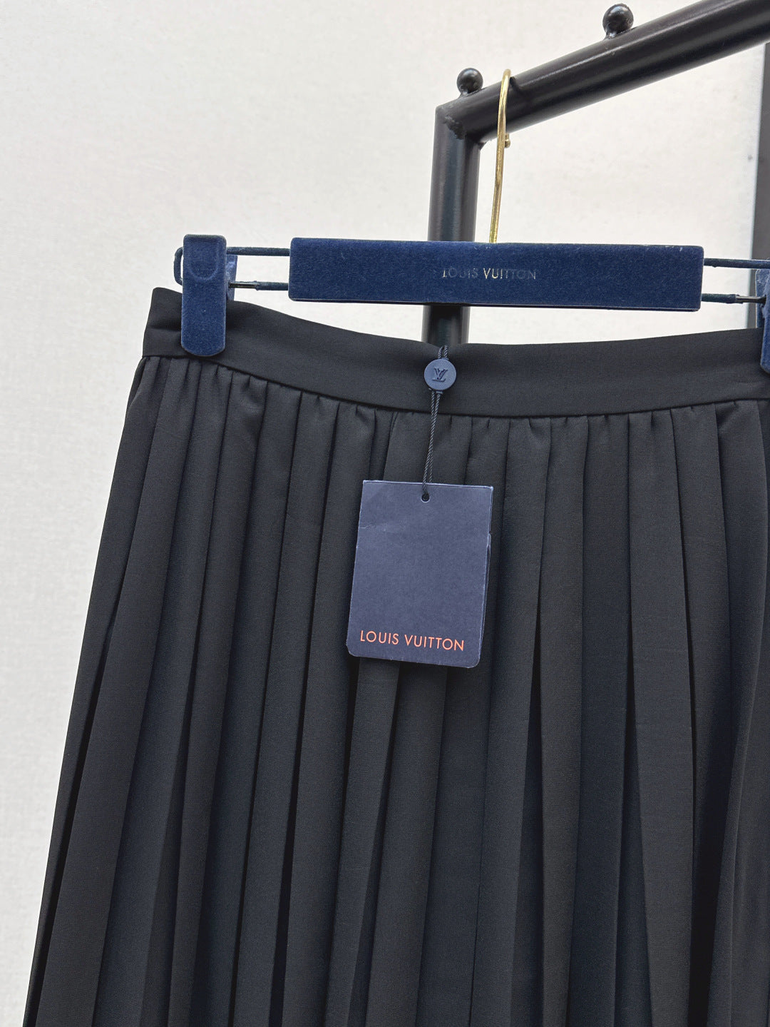 Loui* golden monogram flower accent skirt