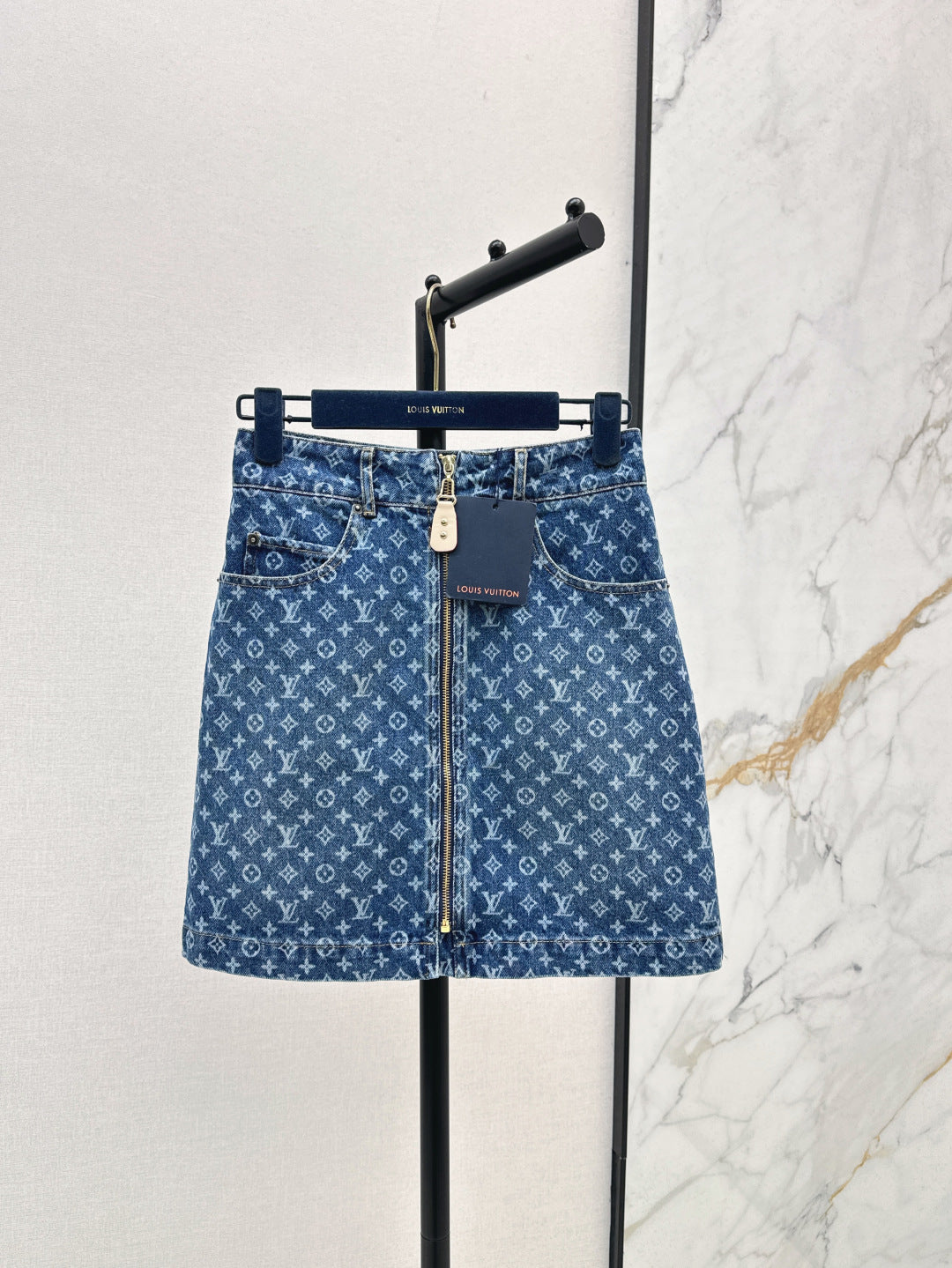 Loui* 25ss monogram denim mini skirt
