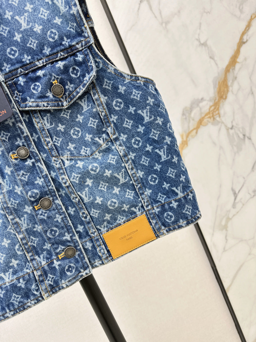 Loui* 25ss monogram sleeveless denim jacket