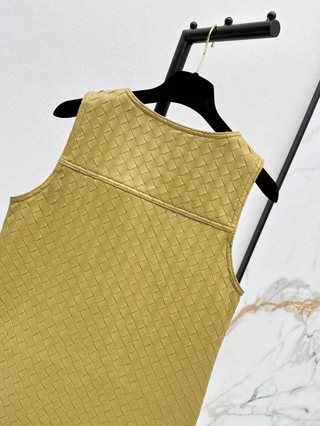 Bott*V 25ss weave leather gilet