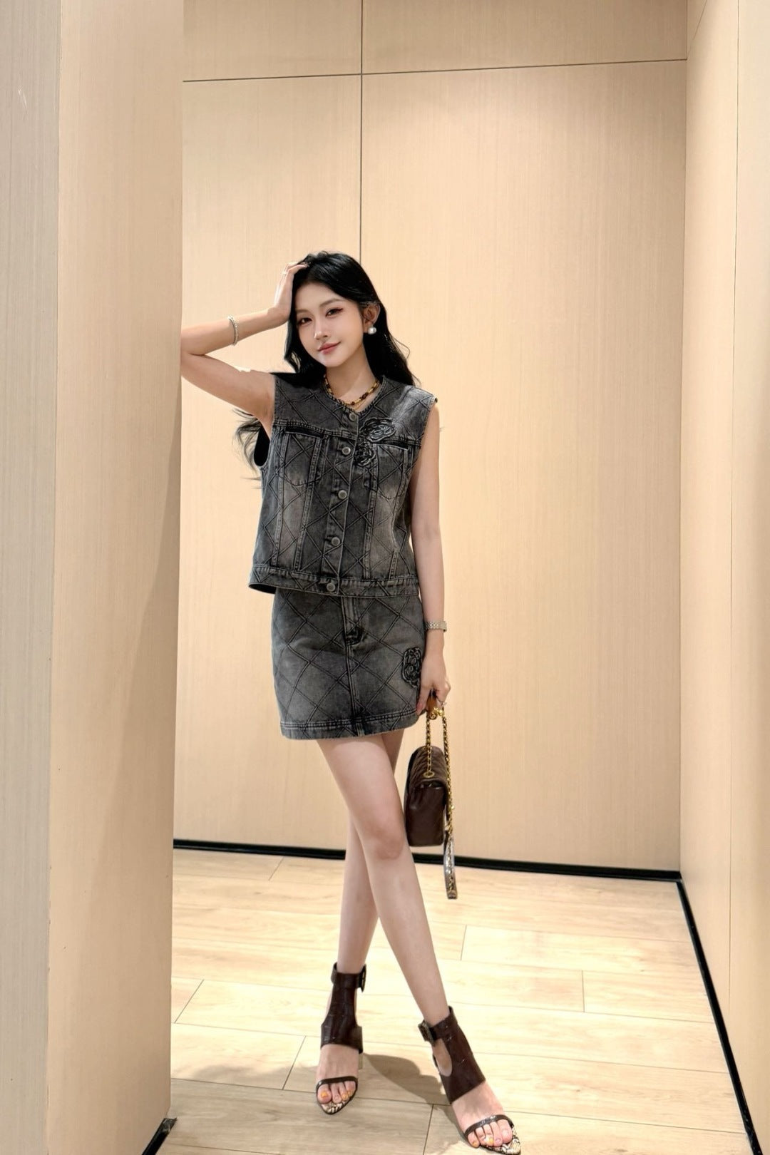 C*nel 25ss embroidered diamond denim shorts