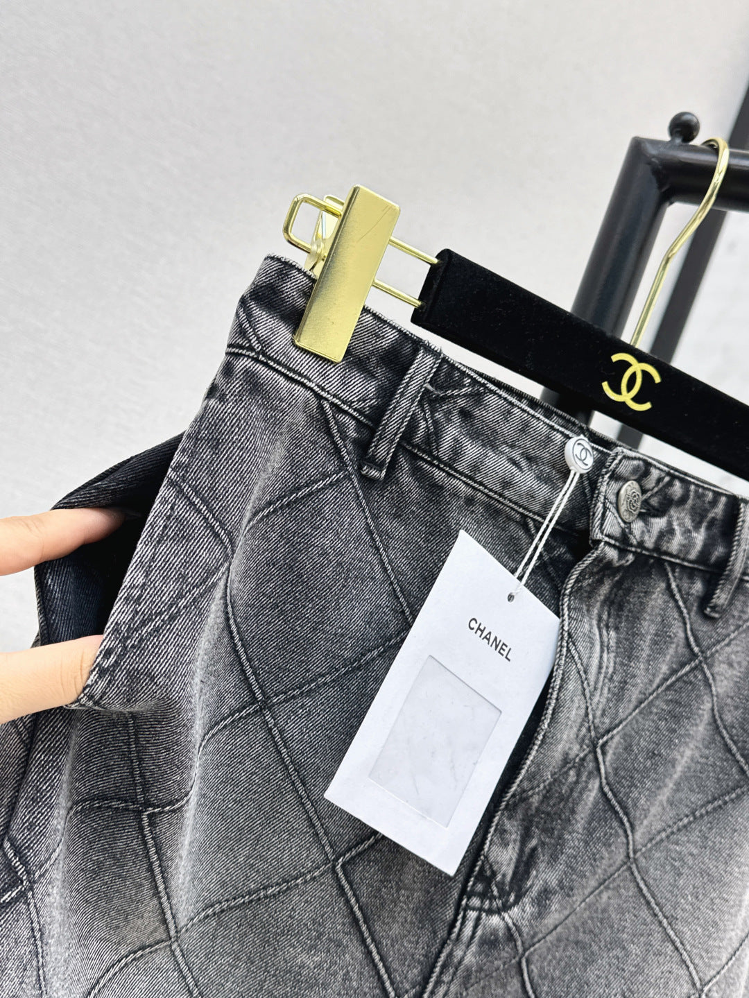 C*nel 25ss embroidered diamond denim shorts