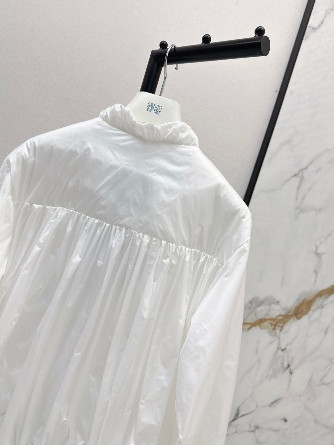 Monc* 25ss pleated details bomber jacket