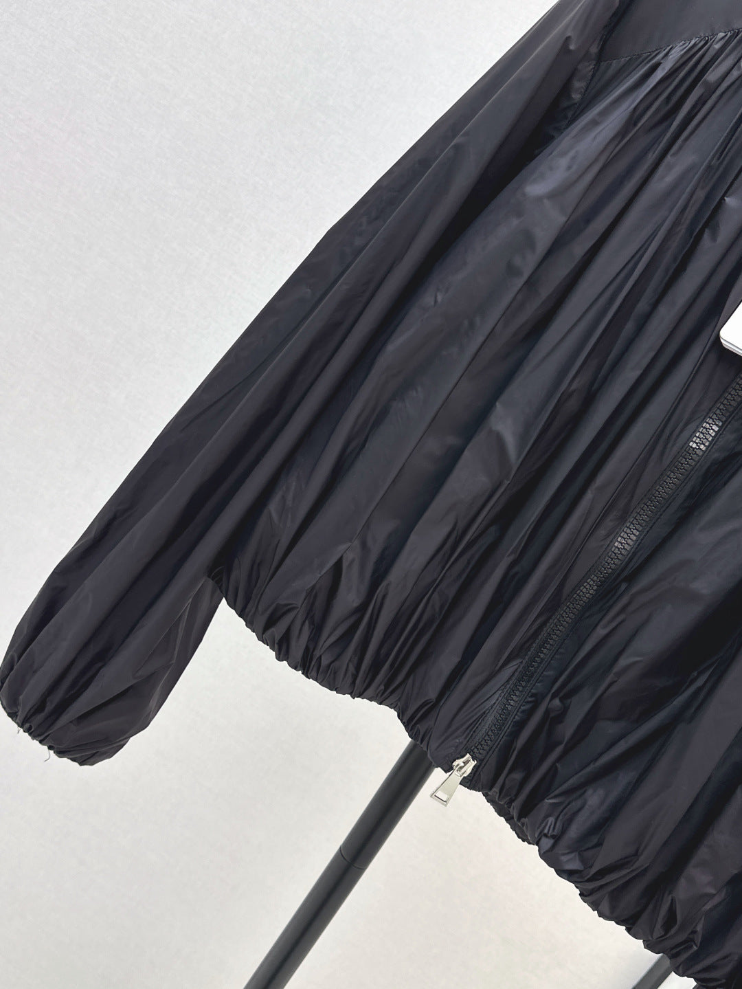 Monc* 25ss pleated details bomber jacket