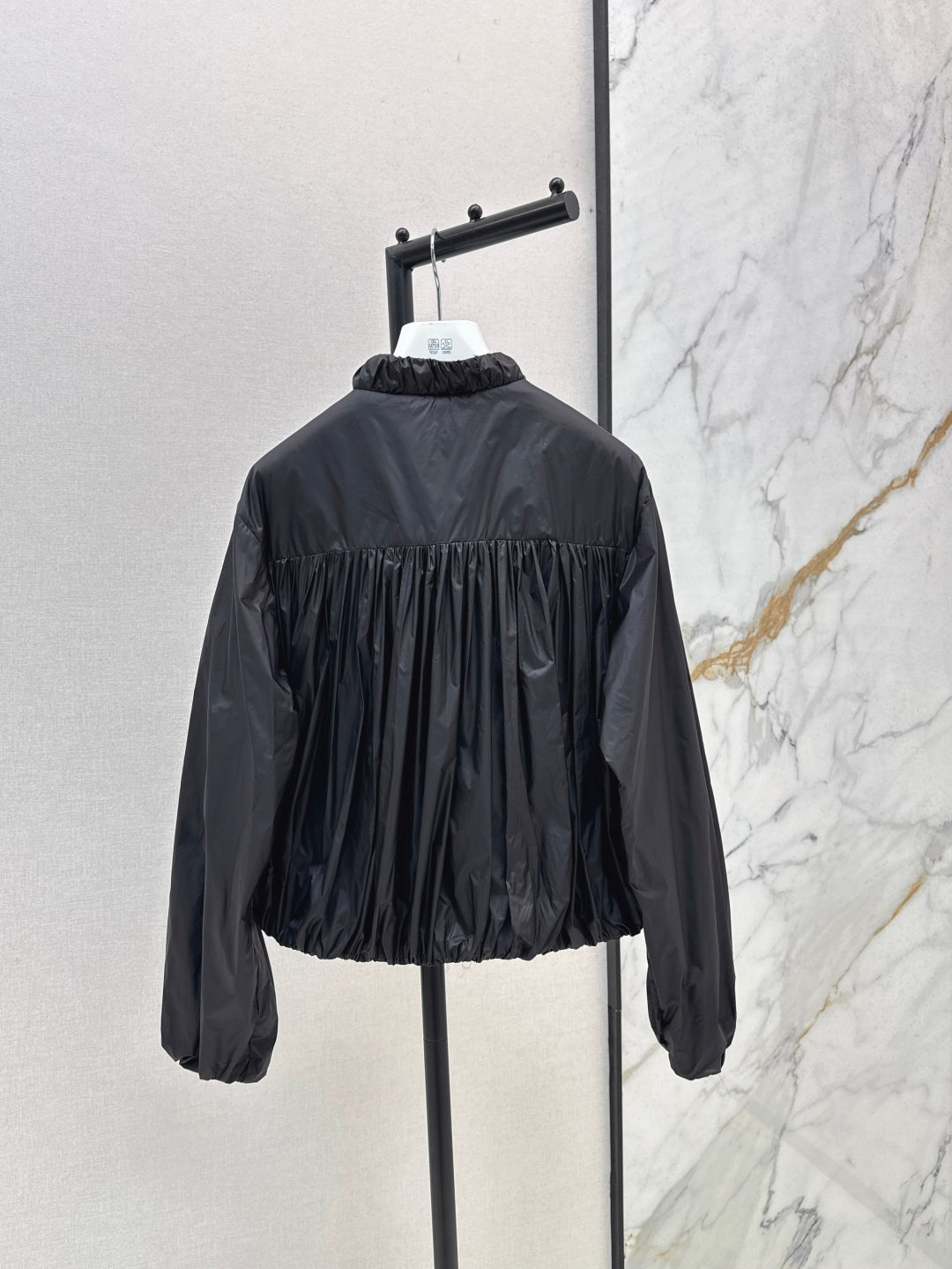 Monc* 25ss pleated details bomber jacket
