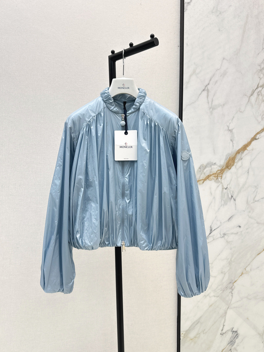 Monc* 25ss pleated details bomber jacket