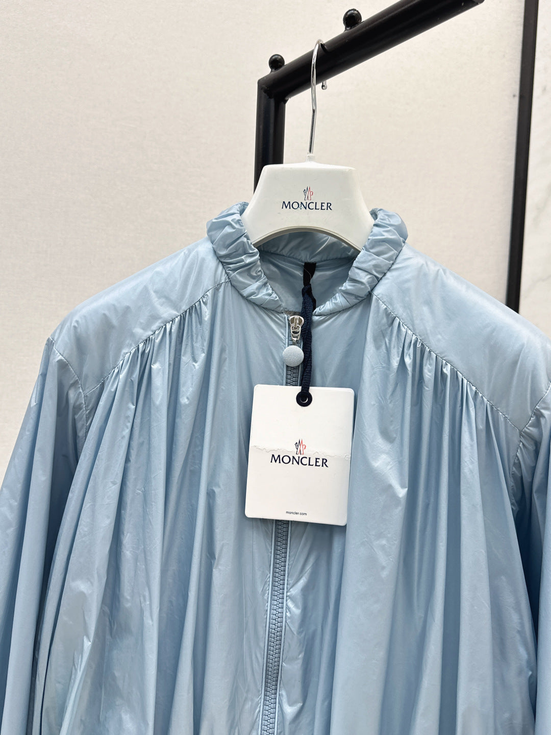 Monc* 25ss pleated details bomber jacket