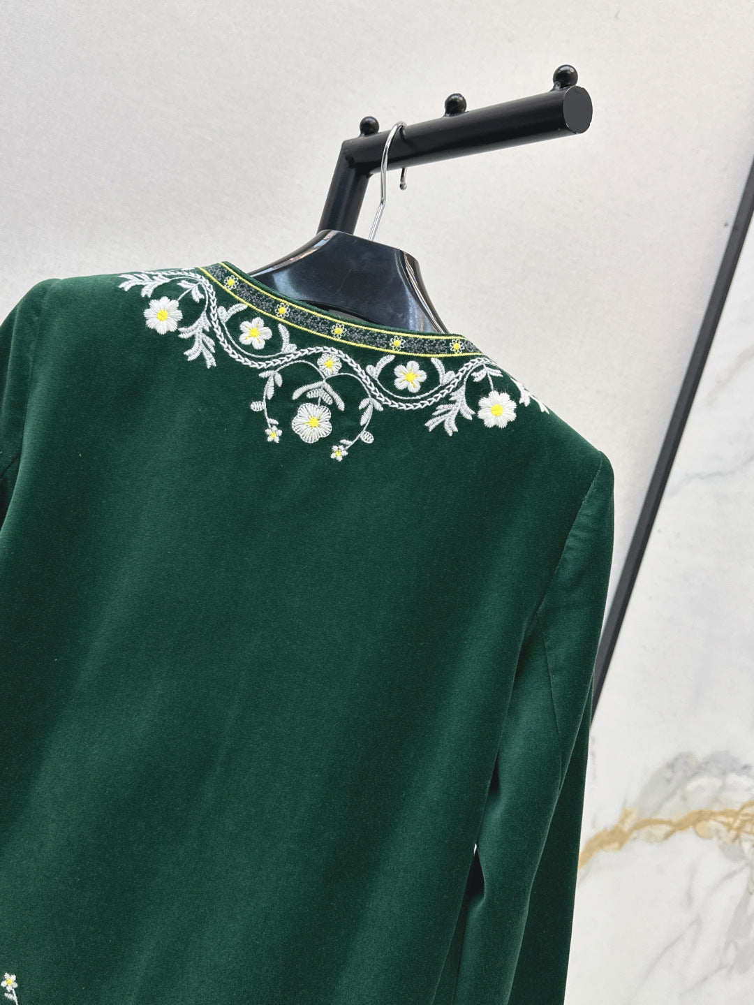 Cel* 25ss velvet embroidered chelsea jacket