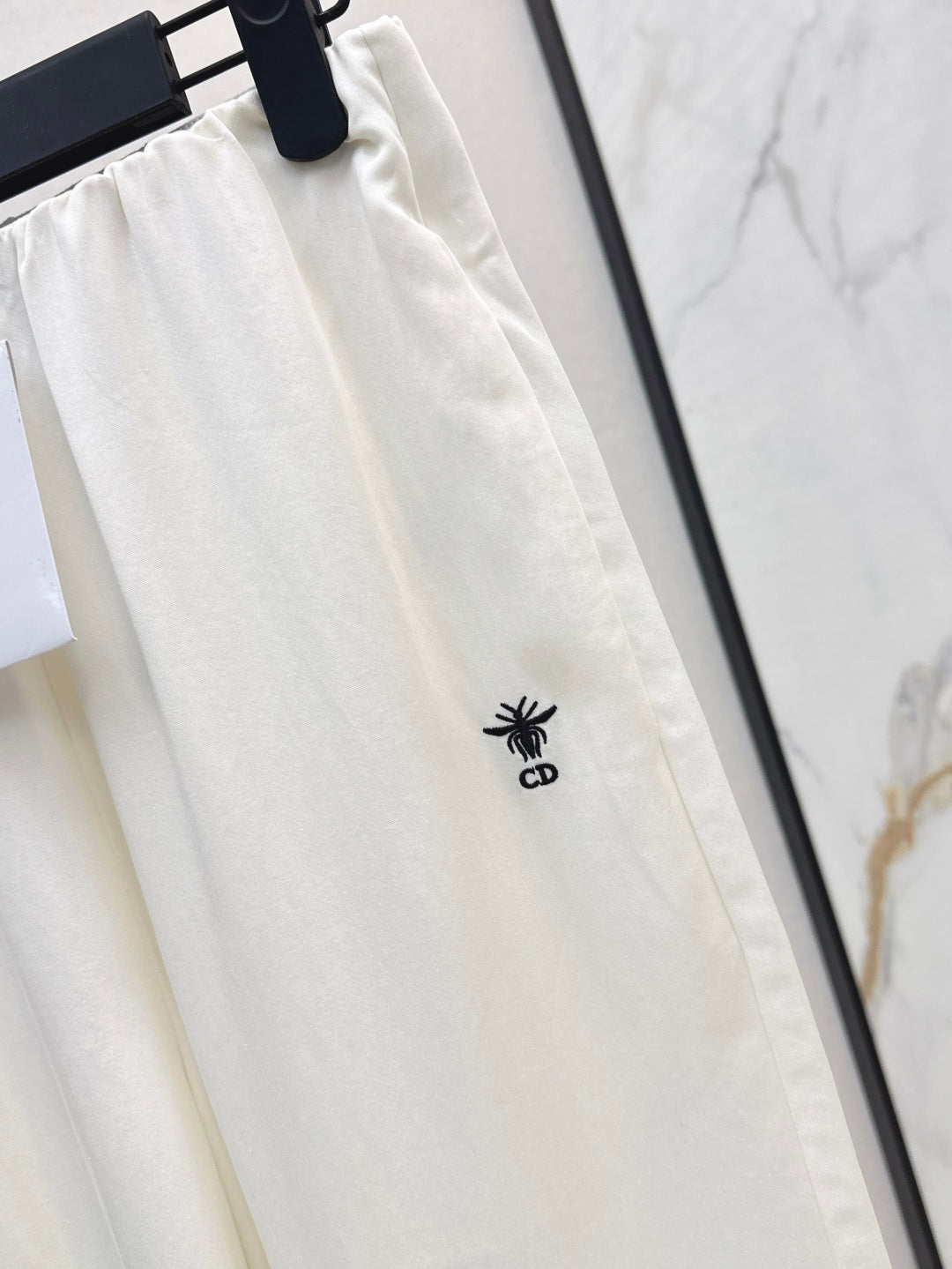 D*r 25ss bee embroidered straight pants
