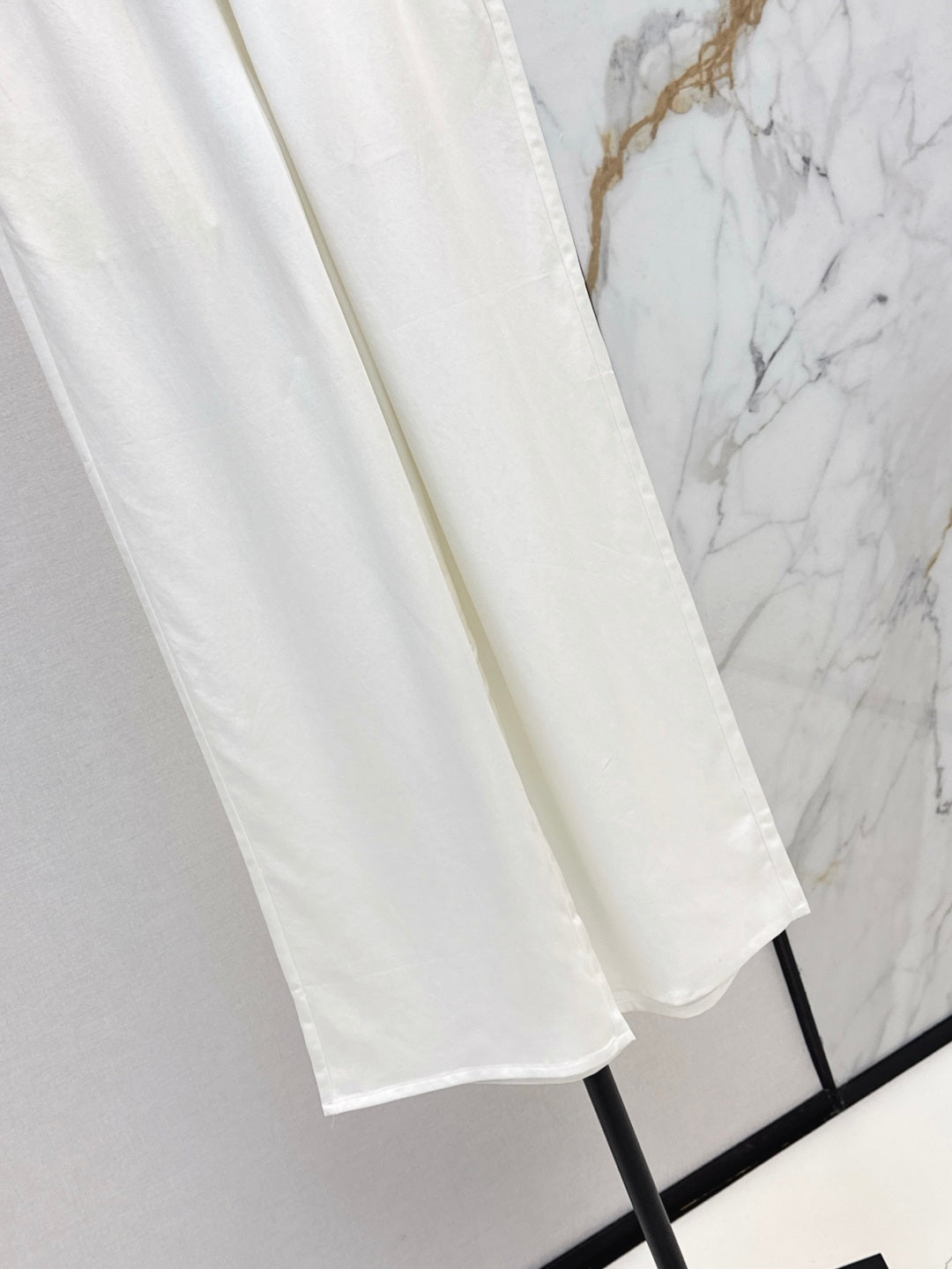 D*r 25ss bee embroidered straight pants