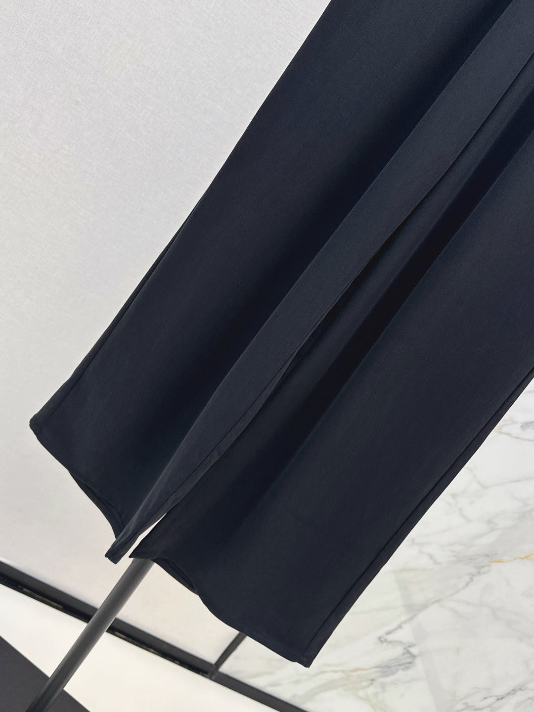 D*r 25ss bee embroidered straight pants