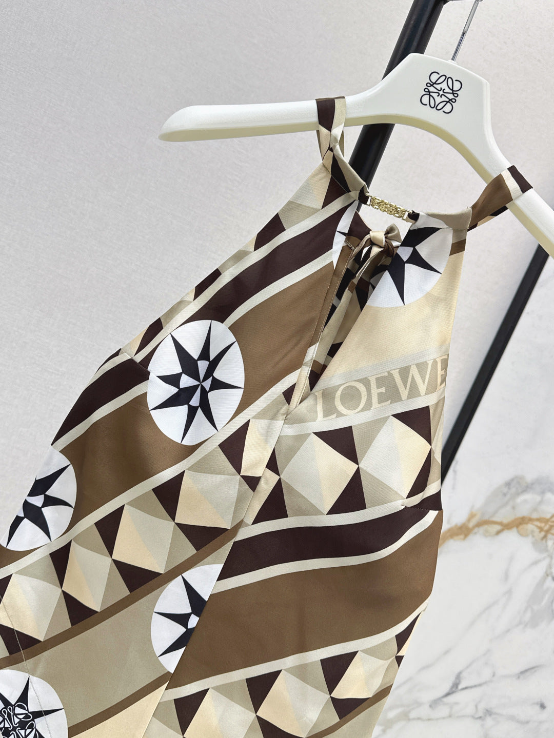 Loe* 25ss halterneck top