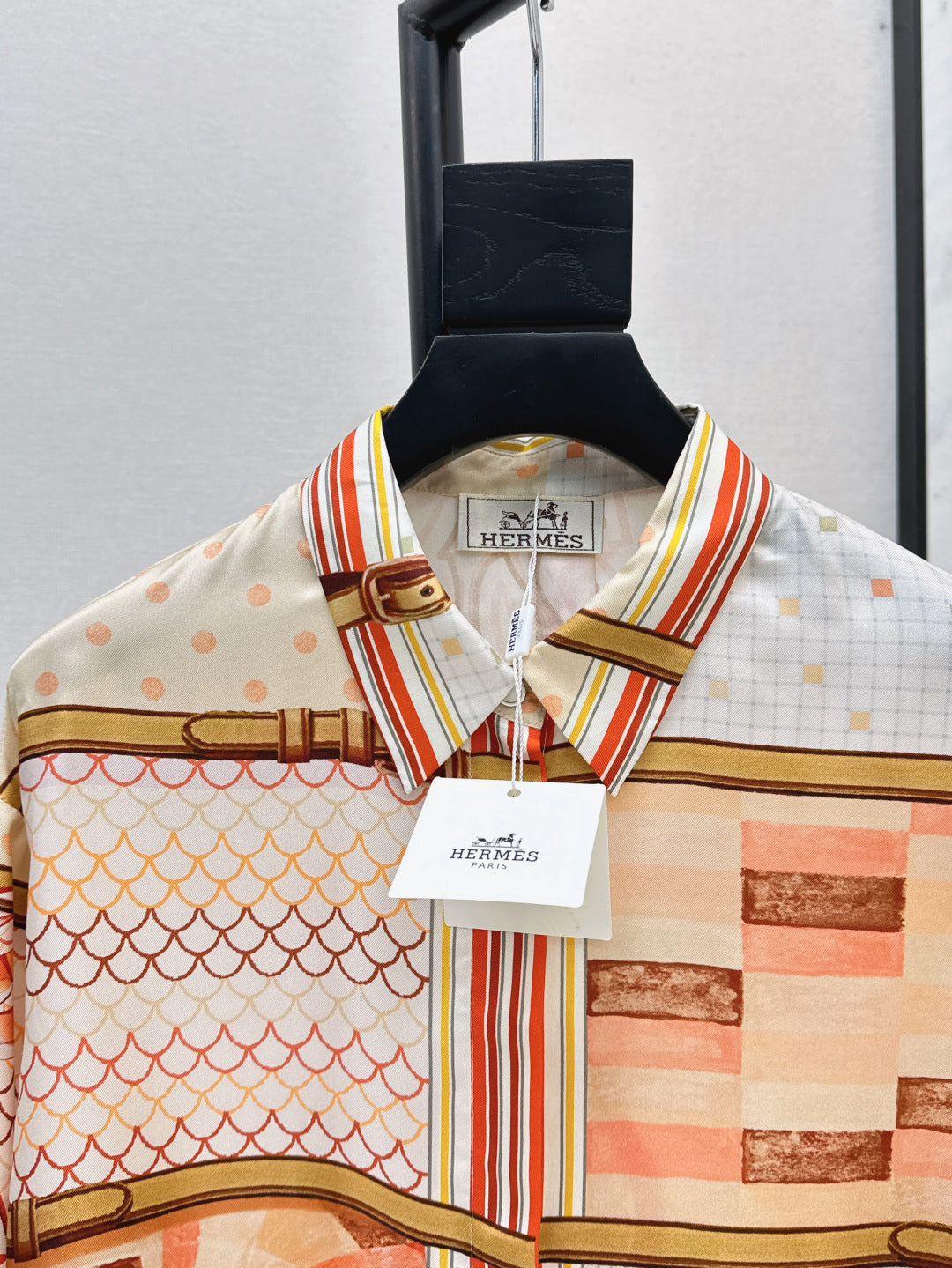 Herm* 25ss printed silk shirt