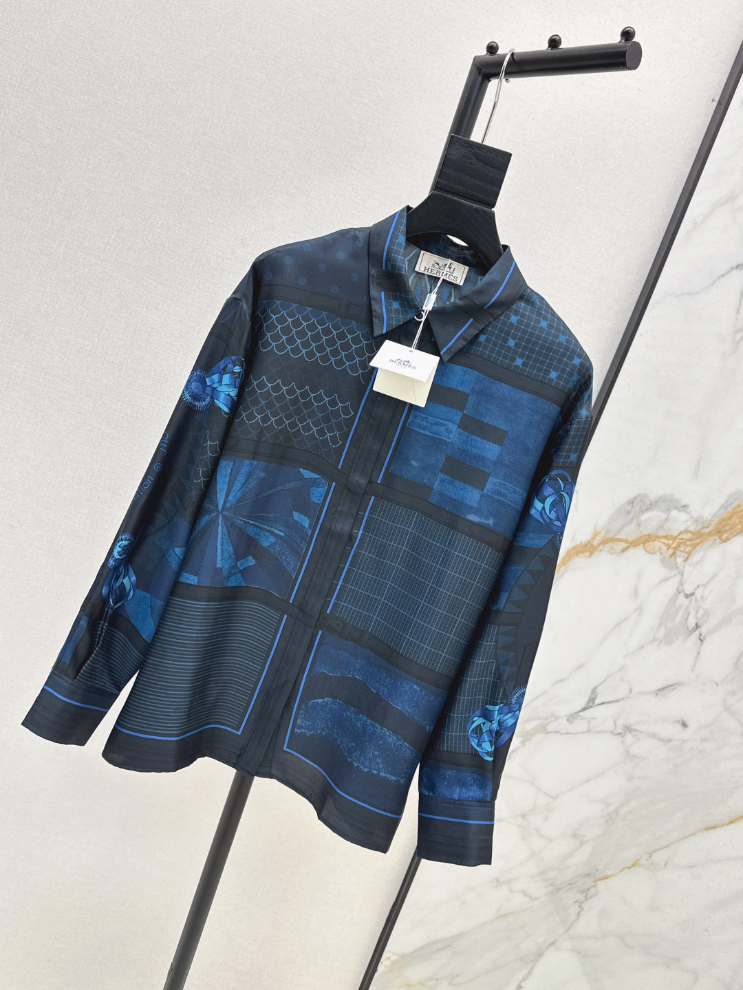 Herm* 25ss printed silk shirt