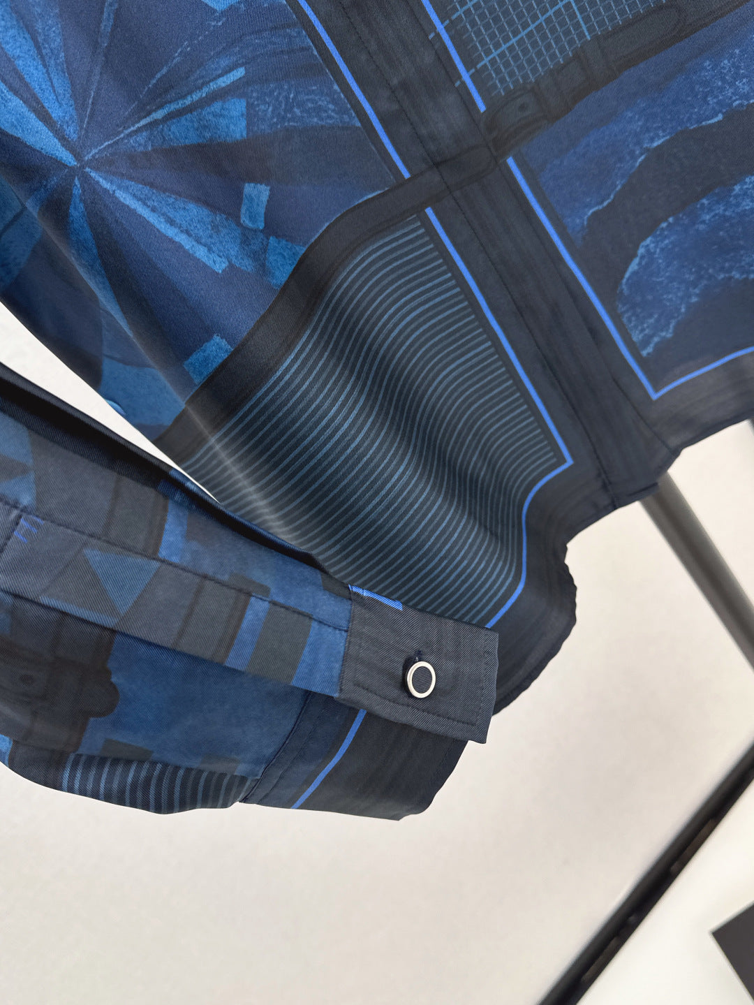 Herm* 25ss printed silk shirt