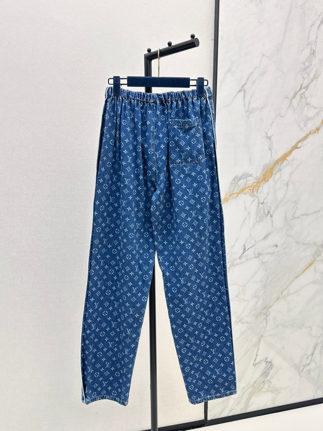 Loui* 25ss monogram jeans