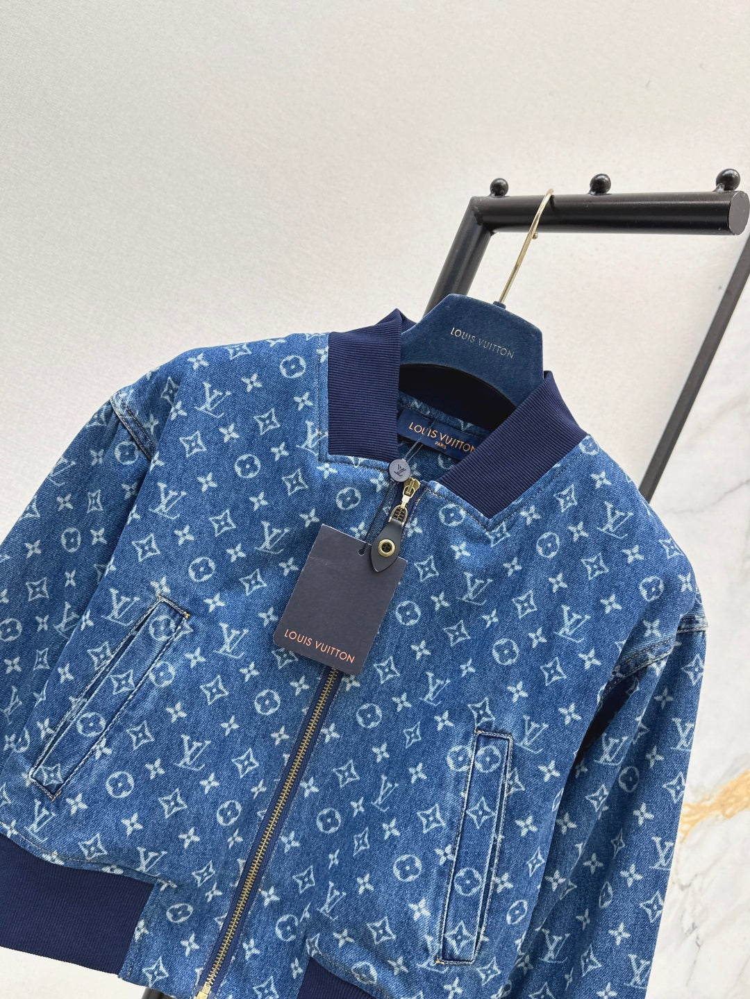 Loui* 25ss monogram cropped denim jacket