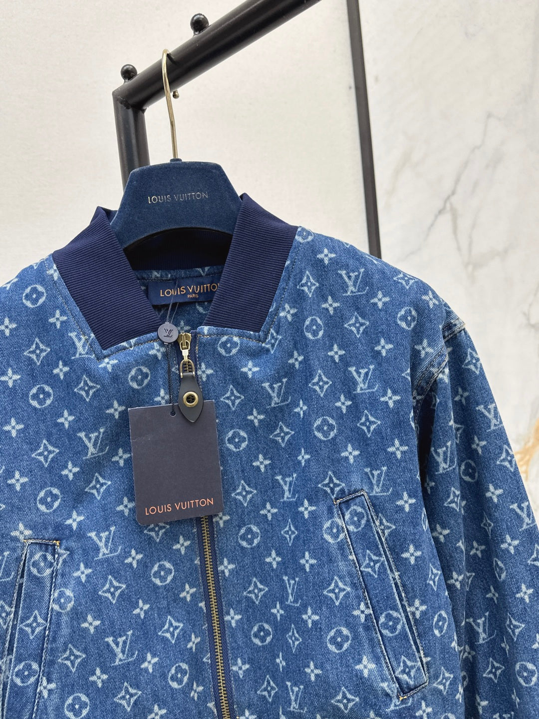 Loui* 25ss monogram cropped denim jacket