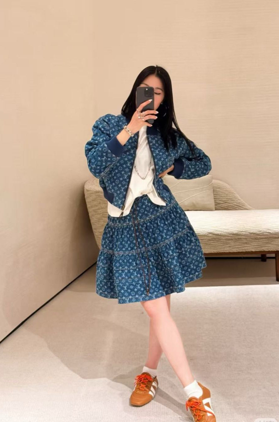 Loui* 25ss monogram tiered denim skirt