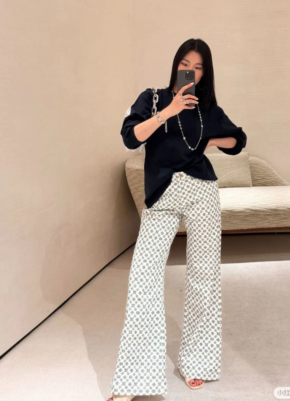 Loui* 25ss monogram fil coupe pants