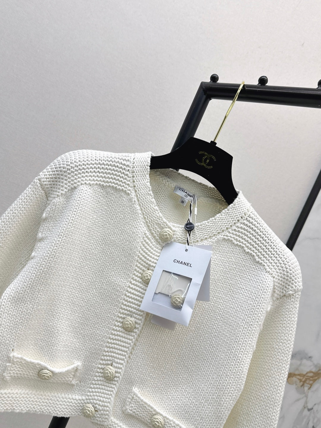 C*nel 25ss cropped knit top