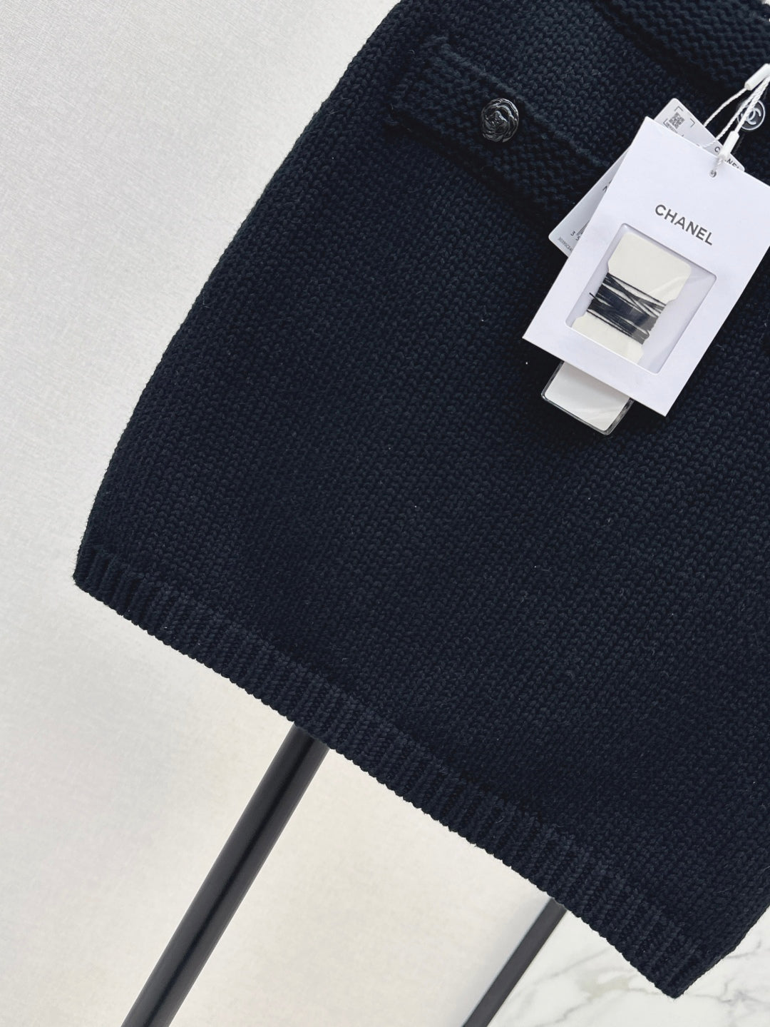 C*nel 25ss knitted miniskirt