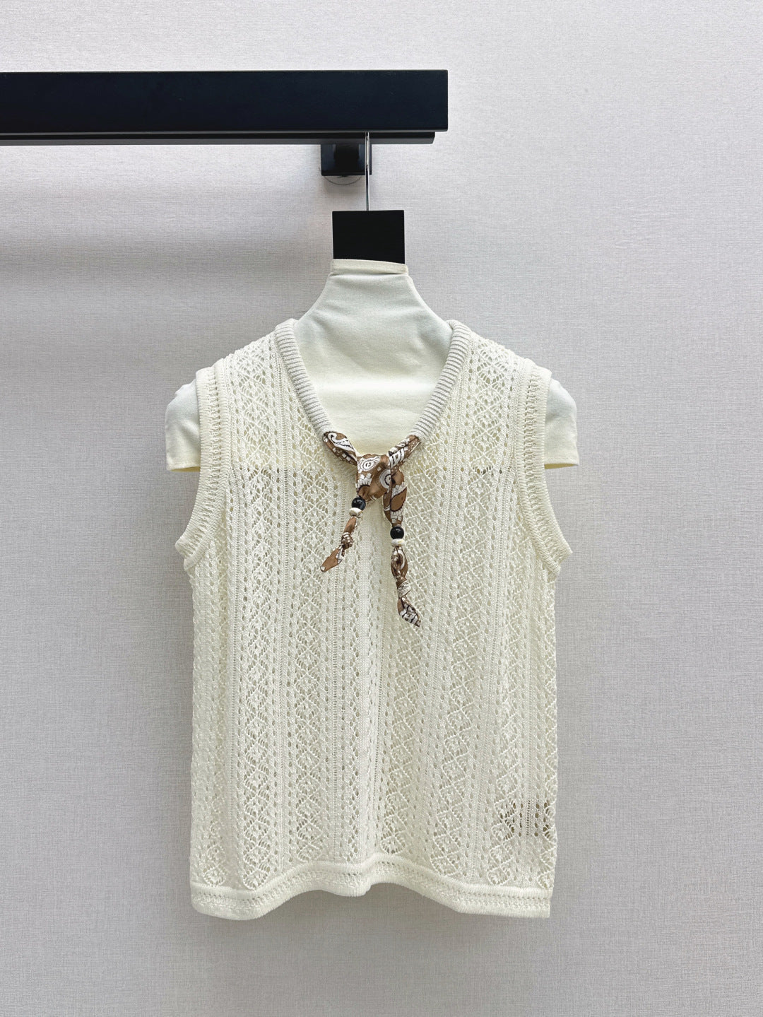 M*u 25ss knit vest with scarf