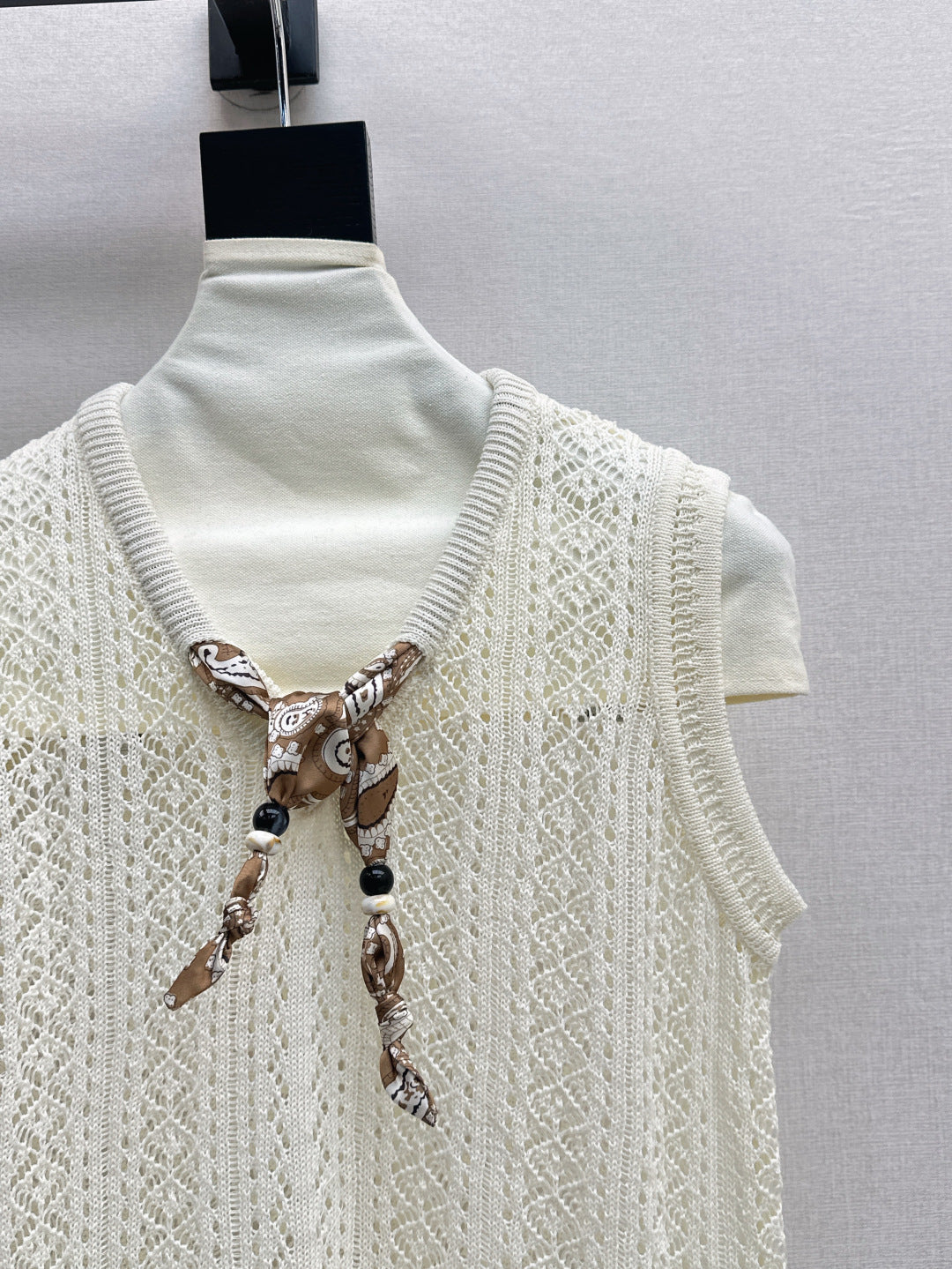 M*u 25ss knit vest with scarf