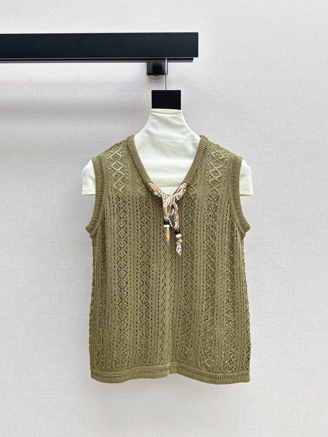 M*u 25ss knit vest with scarf