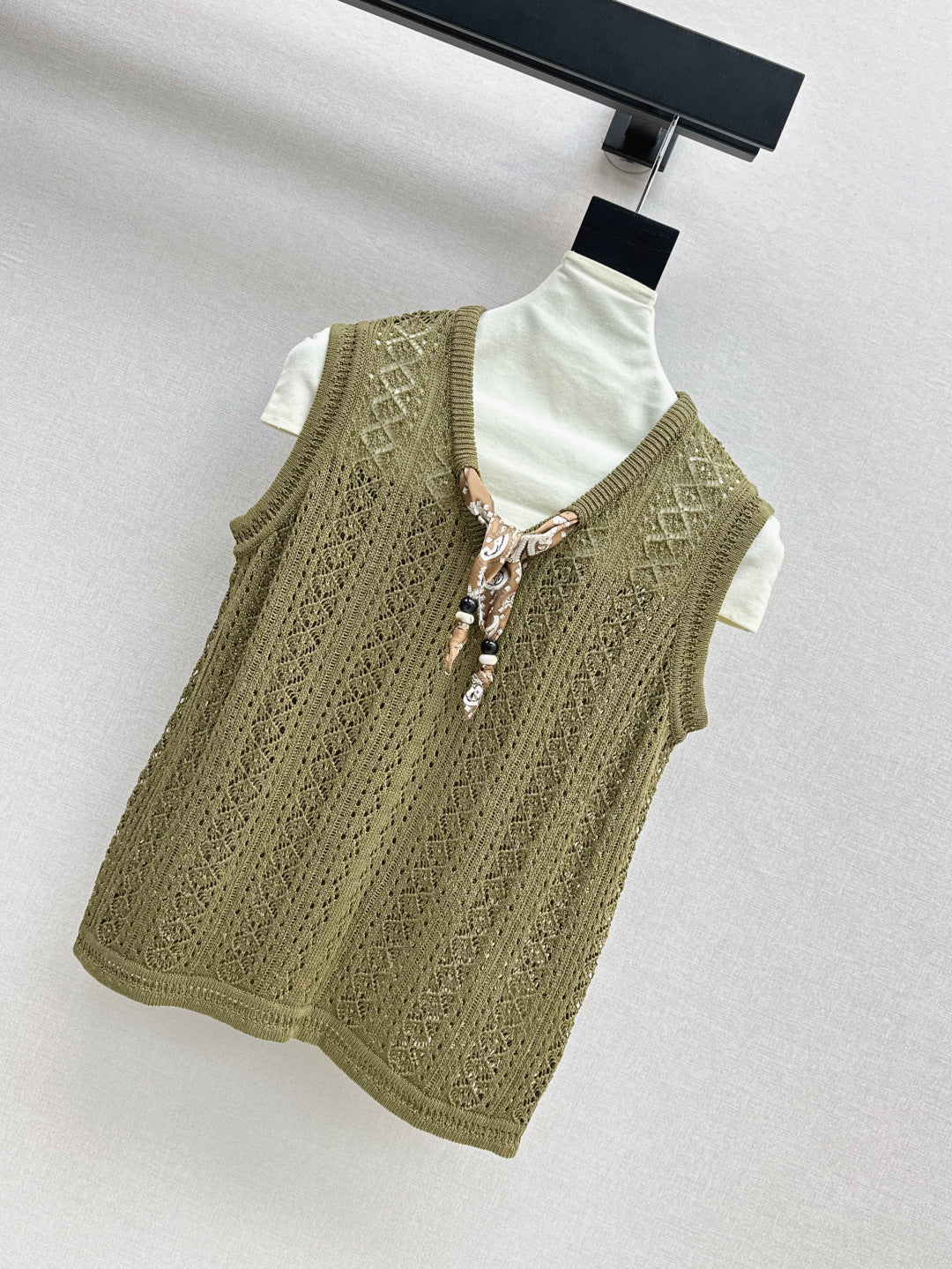 M*u 25ss knit vest with scarf