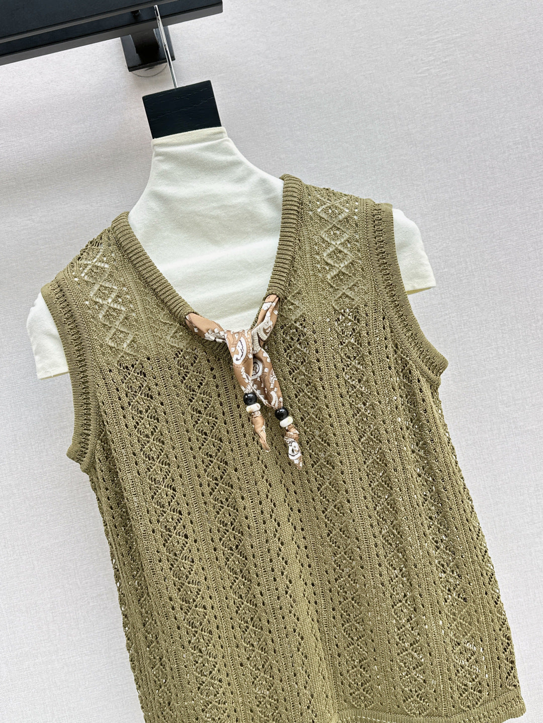 M*u 25ss knit vest with scarf