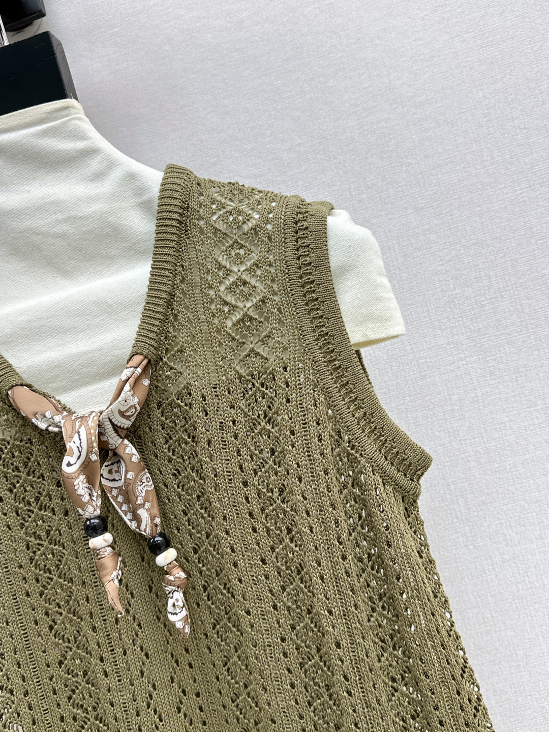 M*u 25ss knit vest with scarf