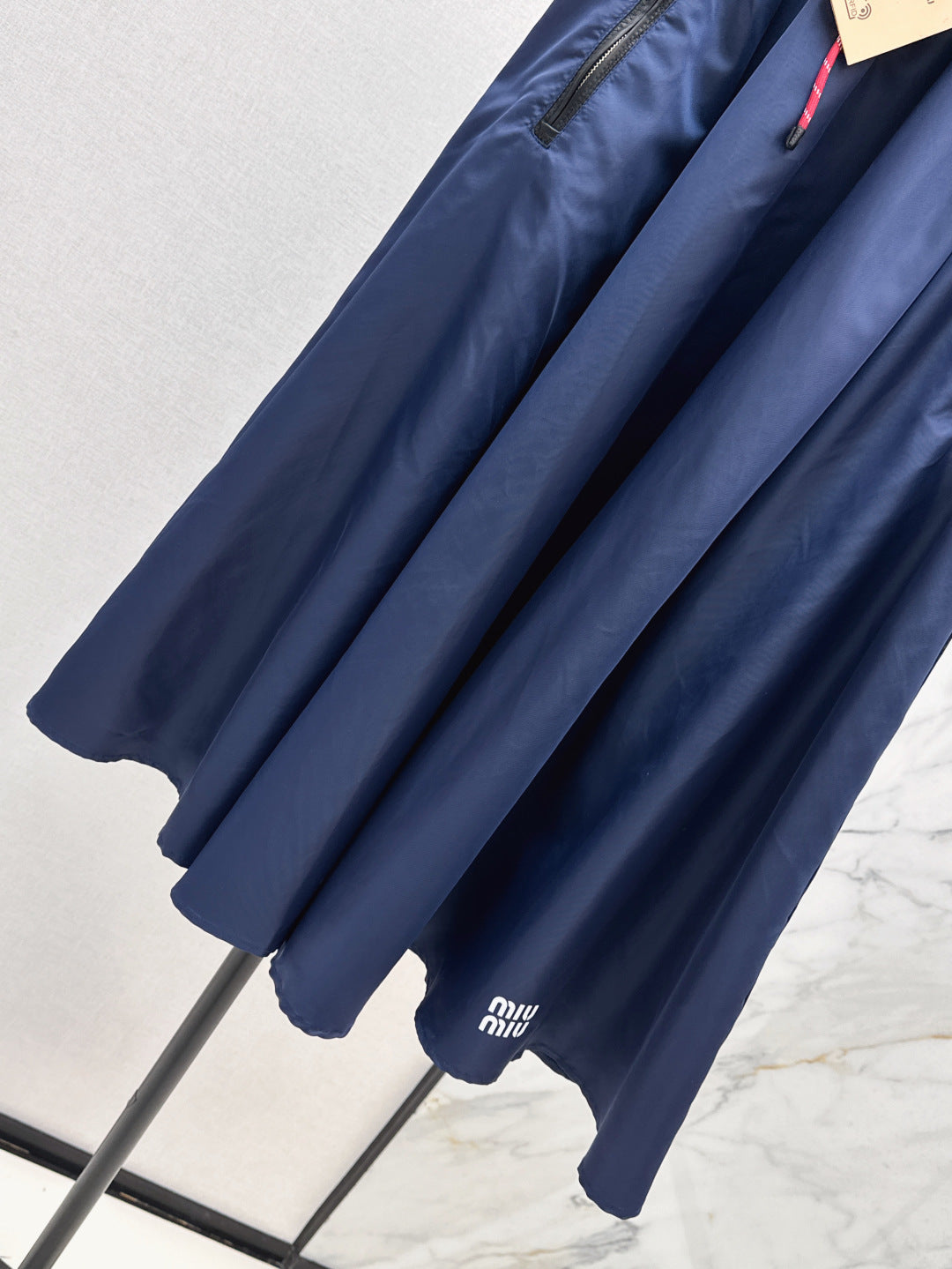 M*u 25ss tech canvas flared skirt