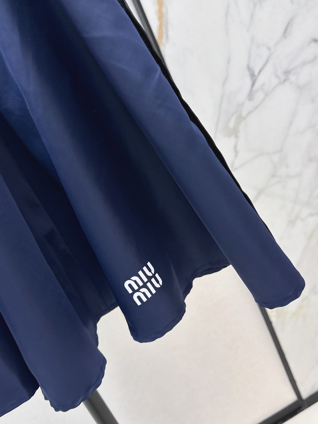 M*u 25ss tech canvas flared skirt