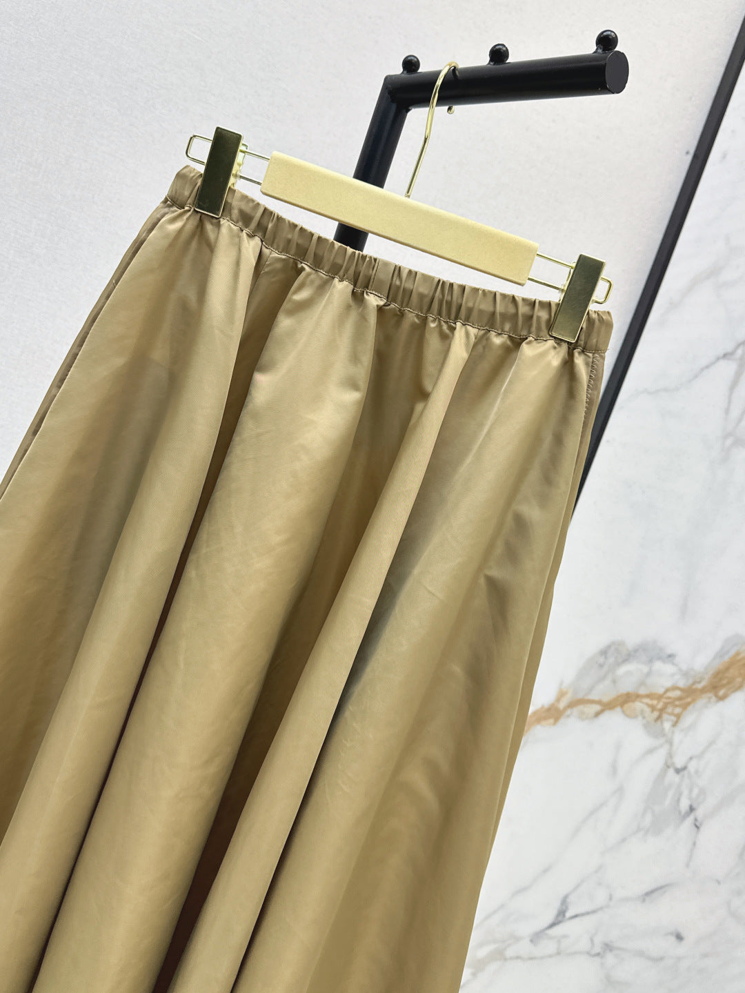 M*u 25ss tech canvas flared skirt