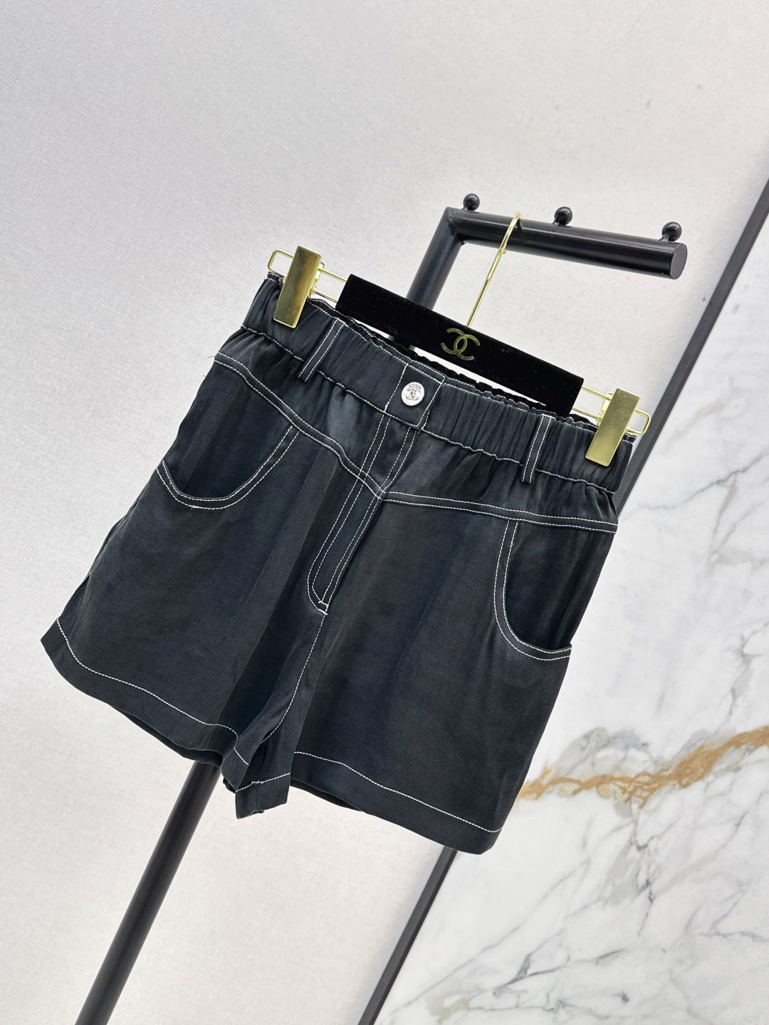 C*nel signature shorts