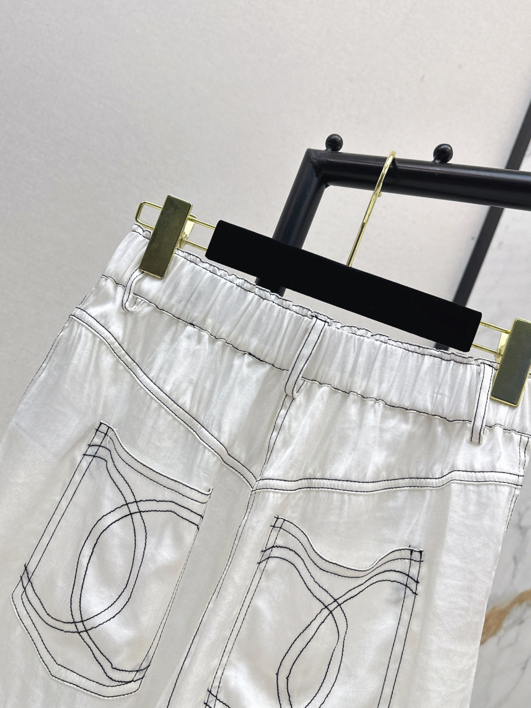 C*nel signature shorts