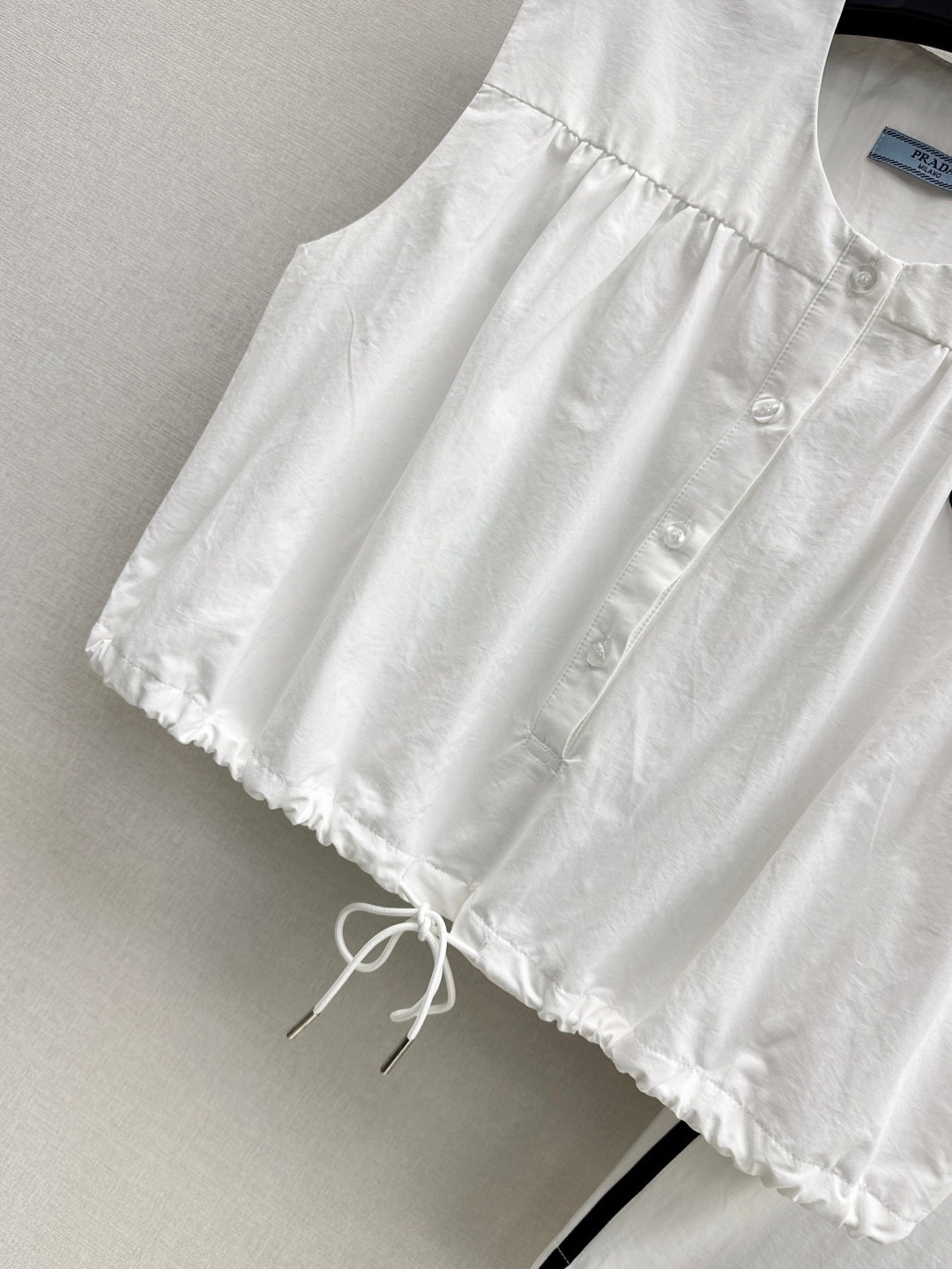 Pra* 25ss re-nylon vest and skirt set